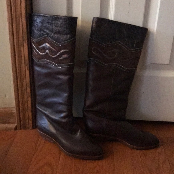 Boots - Picture 1 of 2